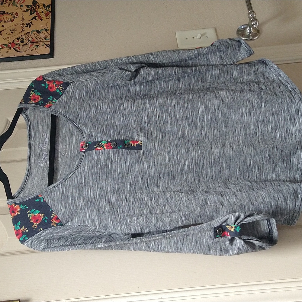 Onque Casuals Gray Long Sleeve Henley Tee with Floral Accents